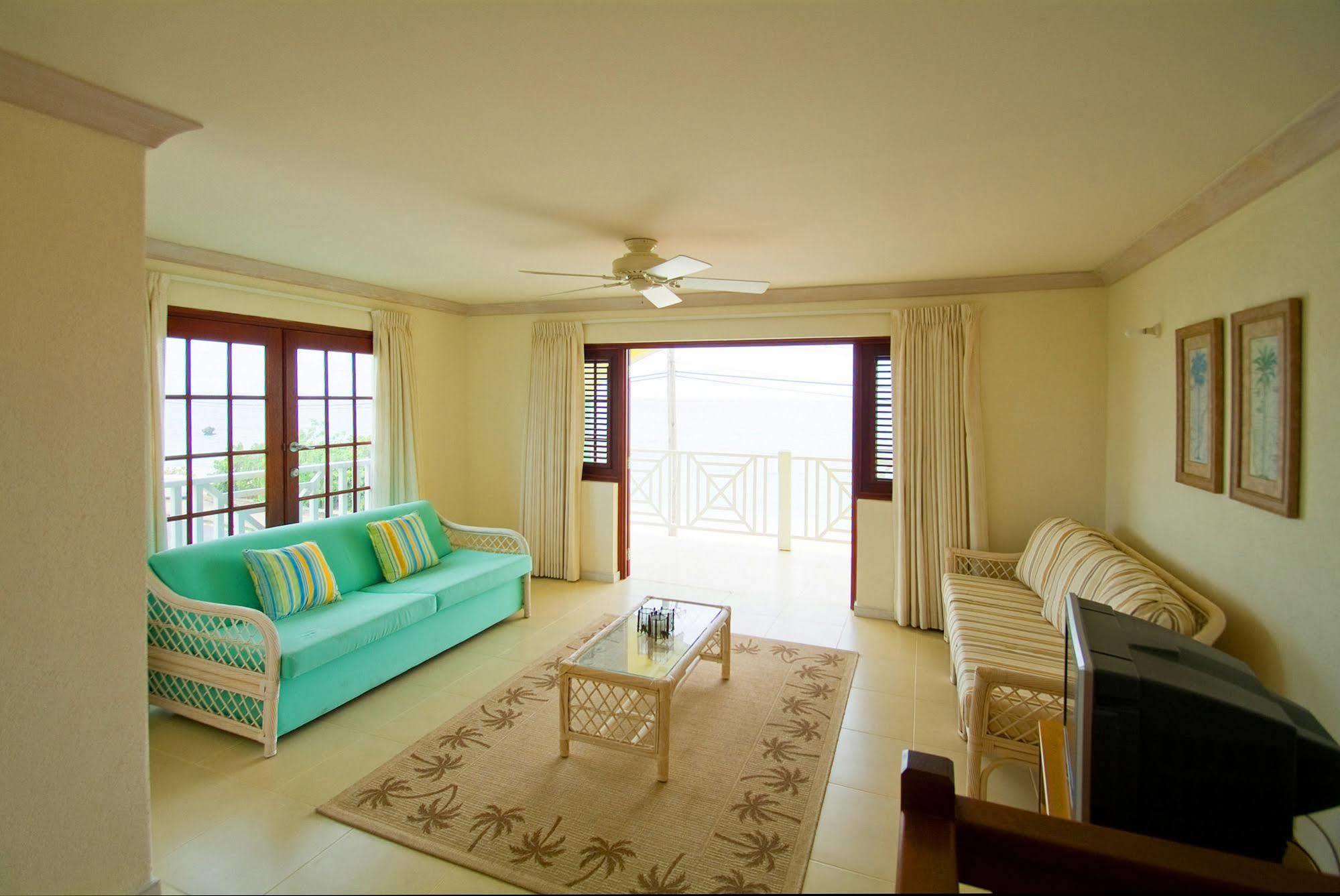 White Sands Speightstown Bagian luar foto